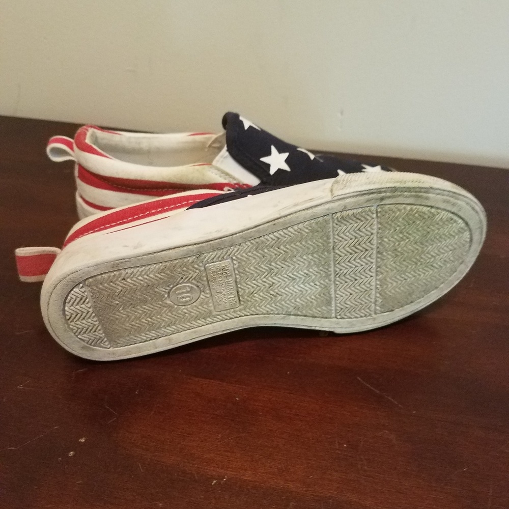 Shoes - Picture 4 of 4